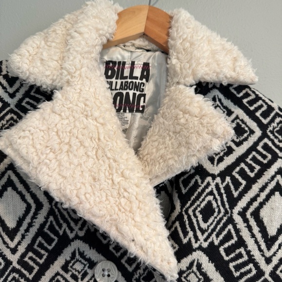 Billabong Geometric Black and White Coat Y2K Boho Hippie M - Picture 5 of 7